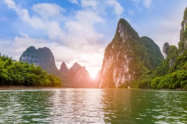 抖音與TikTok的奇妙聯結！ 解密2025年全球短視頻的雙重風潮 2